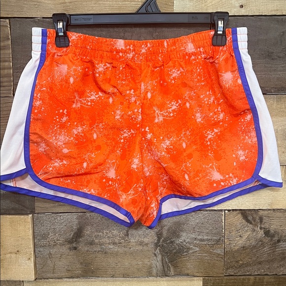 Danskin Now Pants - Danskin Now Orange athletic womens shorts size M (8-10)